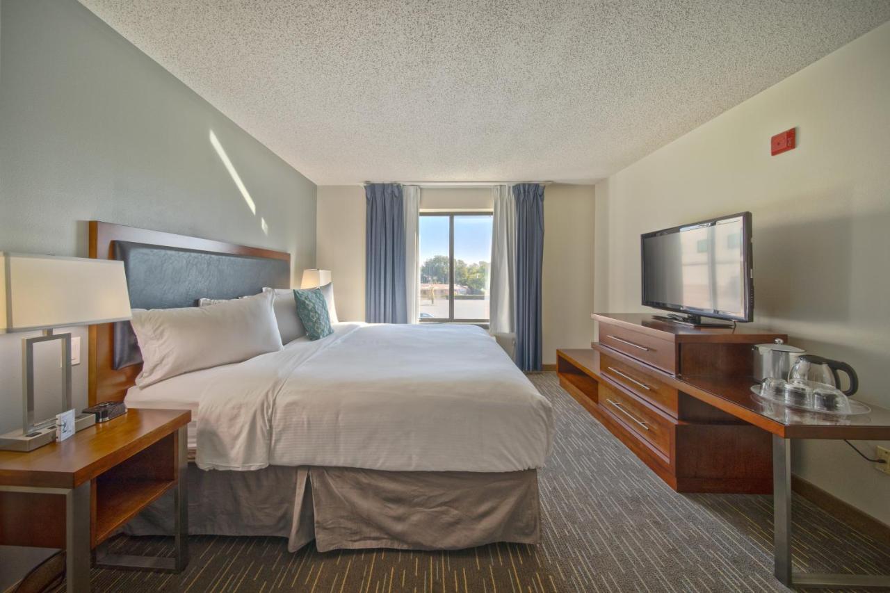 Hotel Wingate By Wyndham And Williamson Conference Center Round Rock Exterior foto