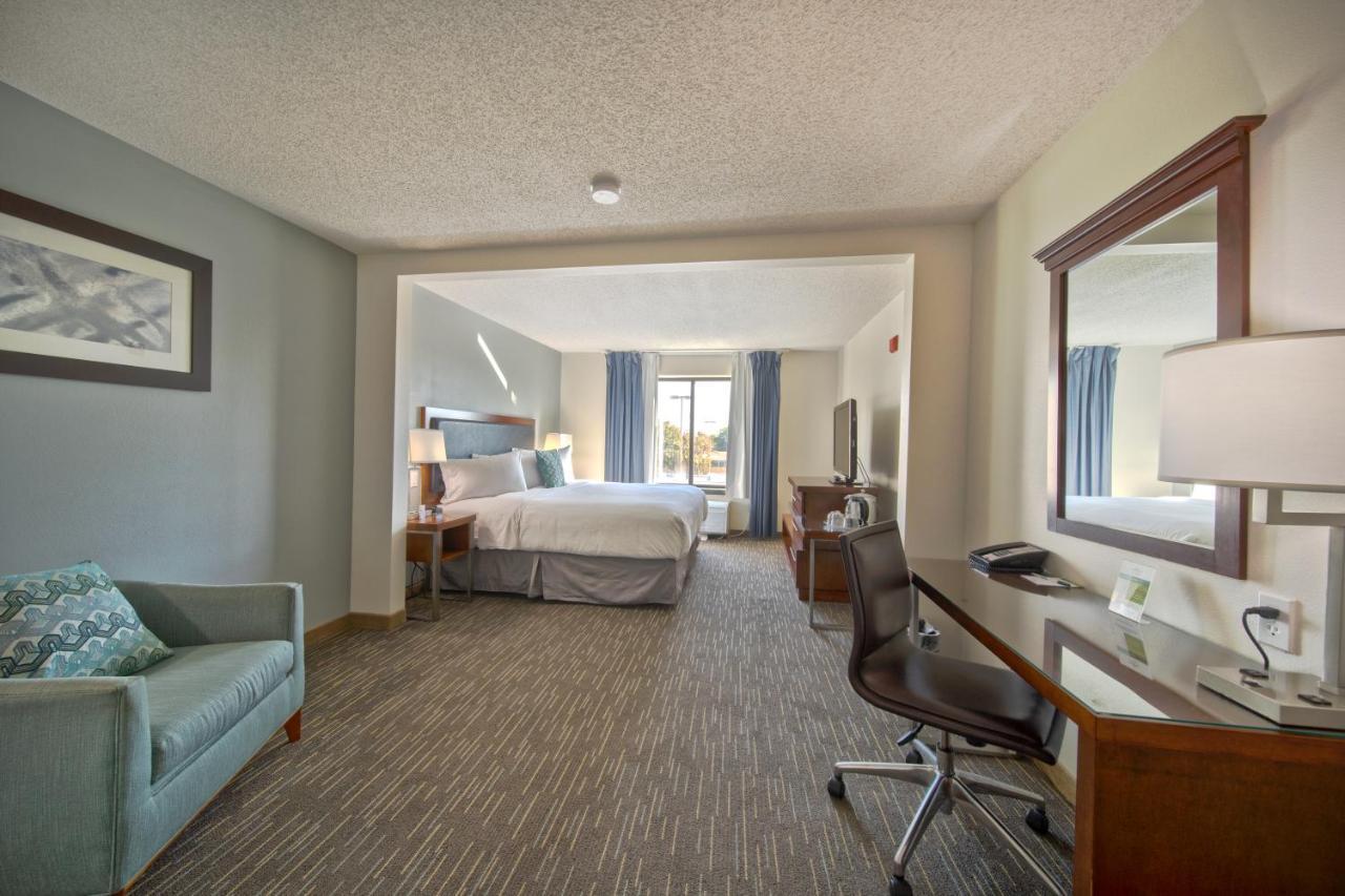 Hotel Wingate By Wyndham And Williamson Conference Center Round Rock Exterior foto